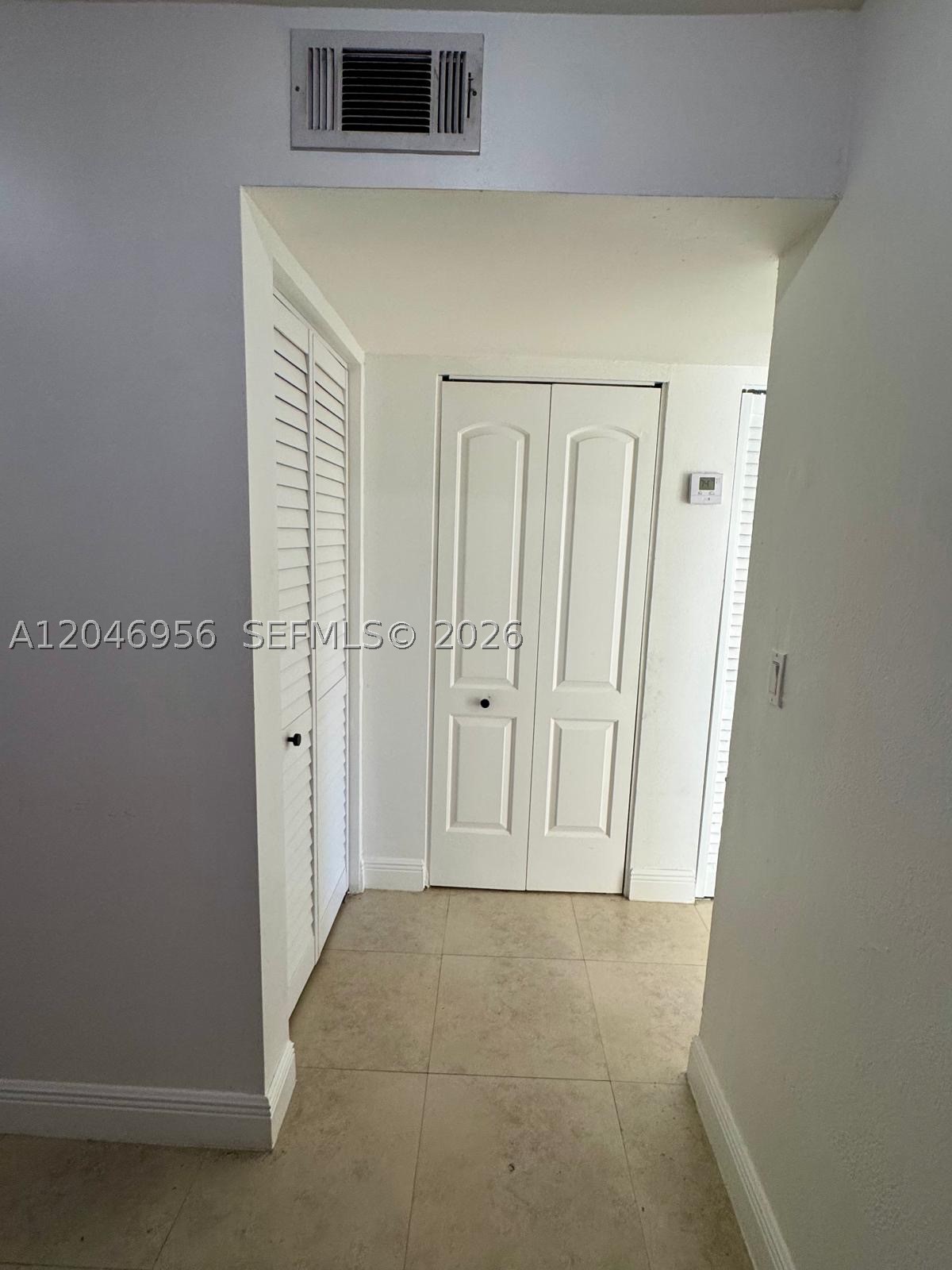 SUNSET POINT CONDO - Residential Lease