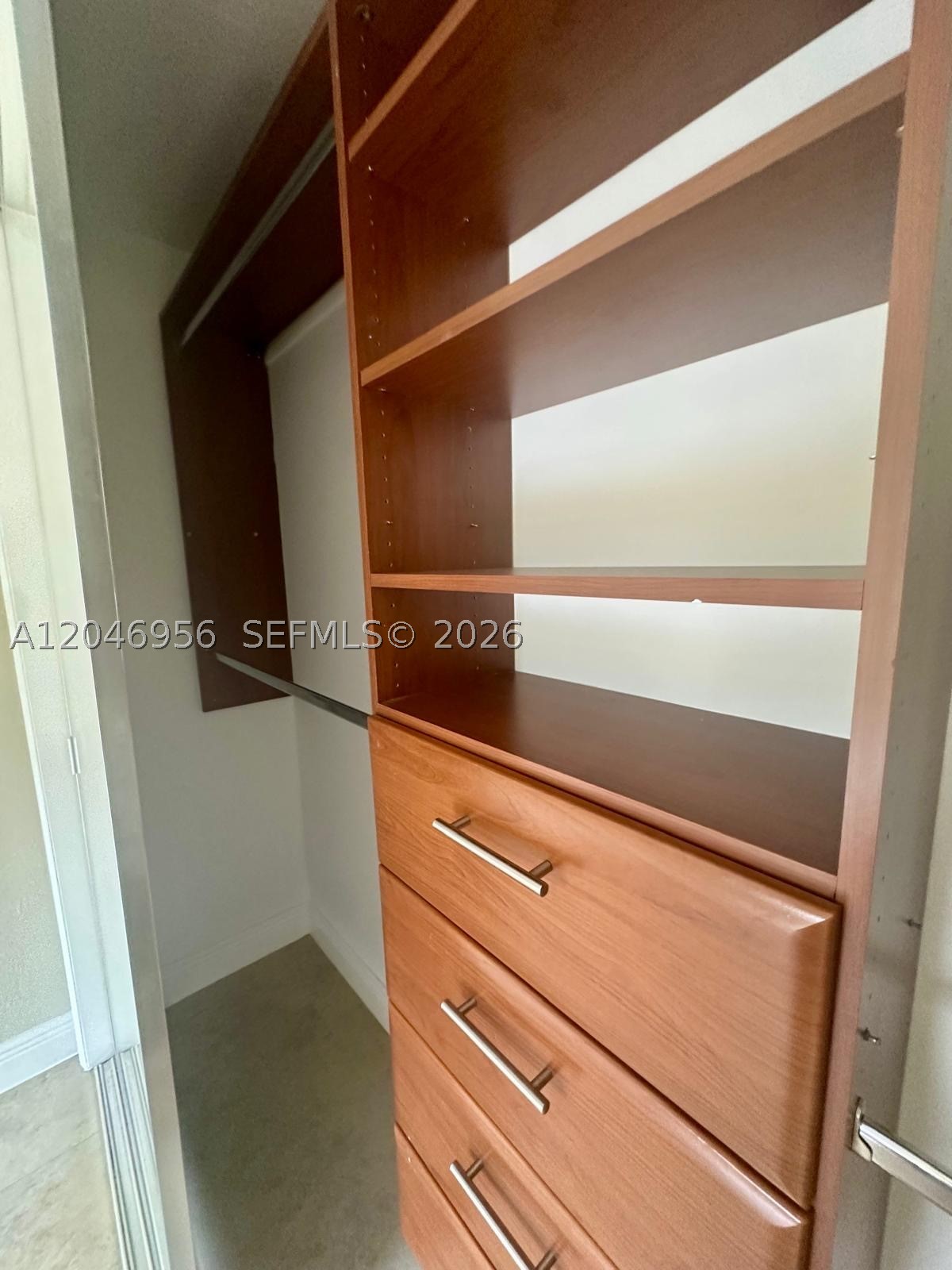 SUNSET POINT CONDO - Residential Lease
