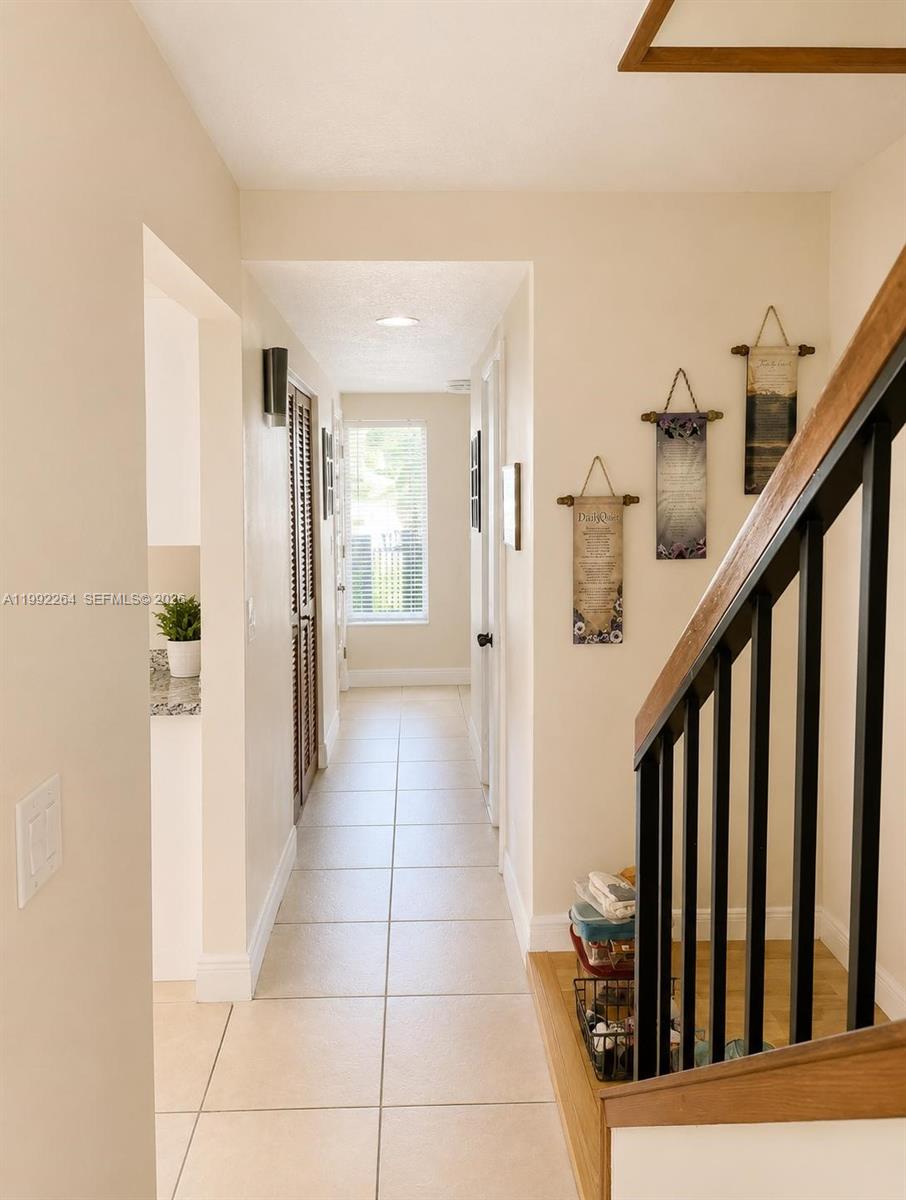 VILLAS OF AMBERWOOD CONDO - Residential