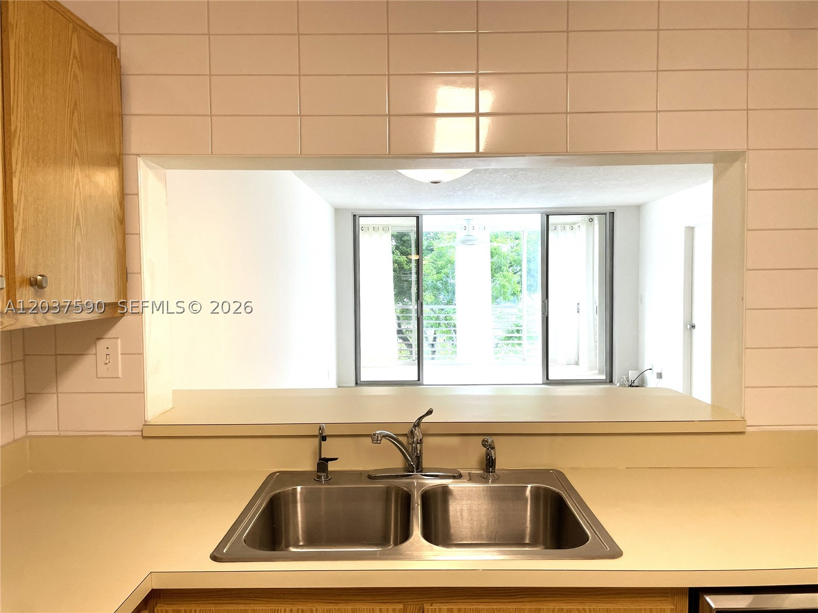 CONDO 6 OF SABAL PALM CON - Residential Lease