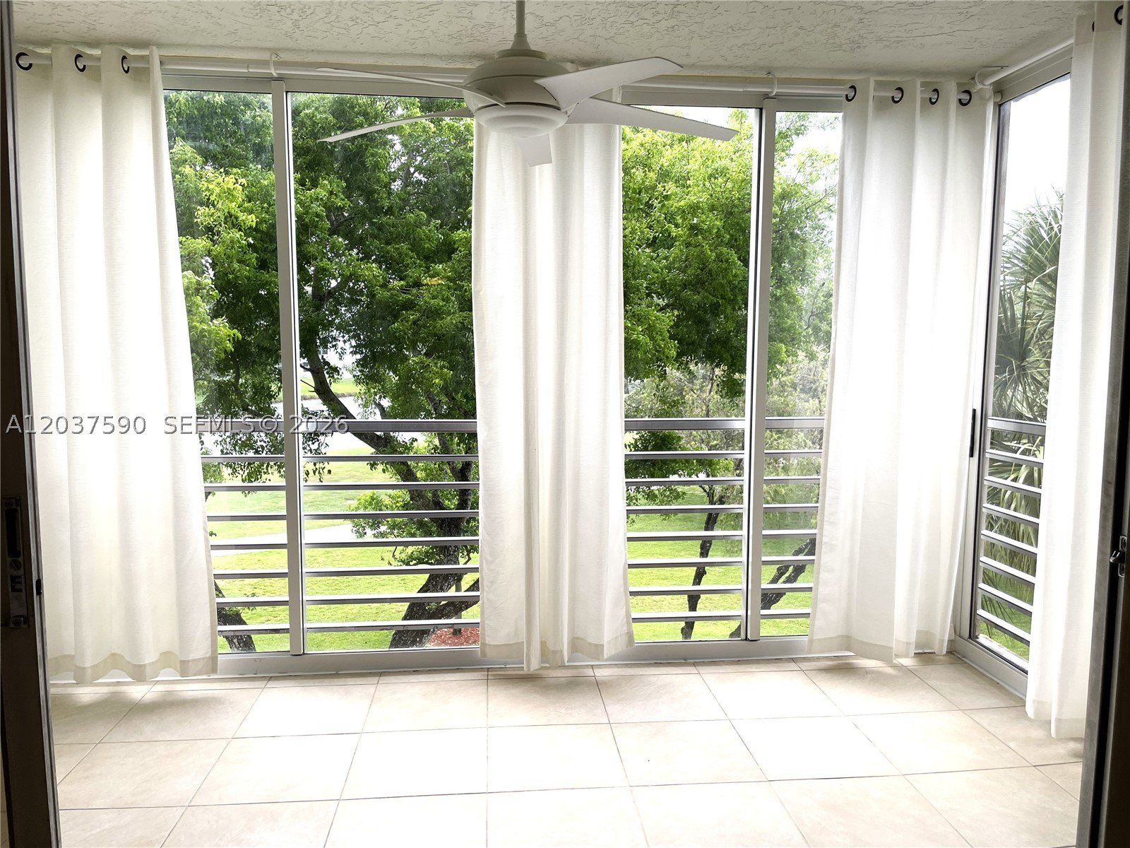 CONDO 6 OF SABAL PALM CON - Residential Lease