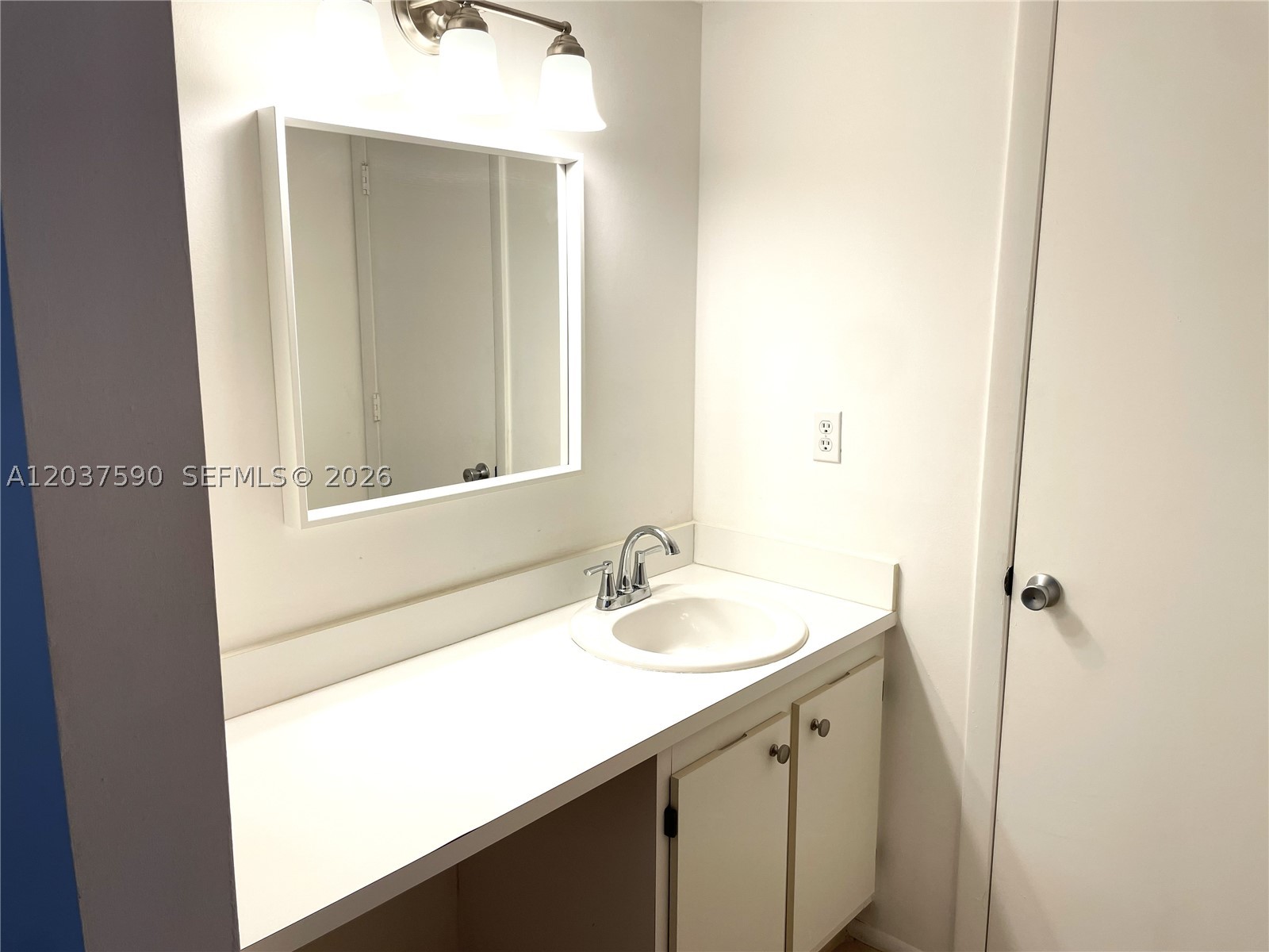 CONDO 6 OF SABAL PALM CON - Residential Lease