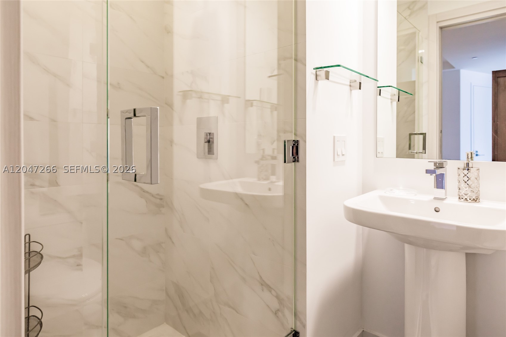 801 SMA RESIDENCES CONDO - Residential Lease