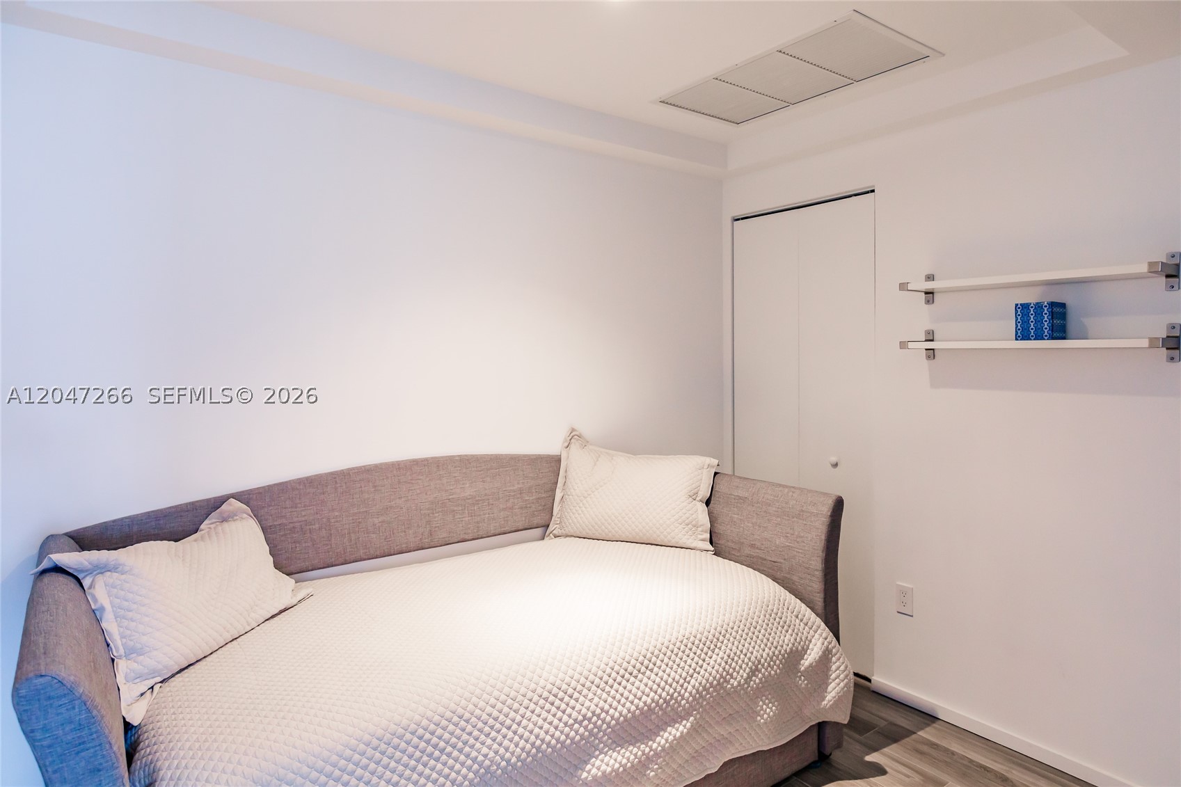 801 SMA RESIDENCES CONDO - Residential Lease