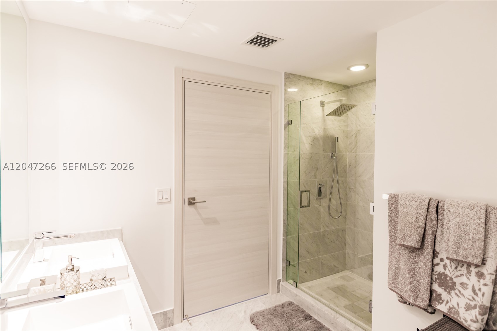 801 SMA RESIDENCES CONDO - Residential Lease