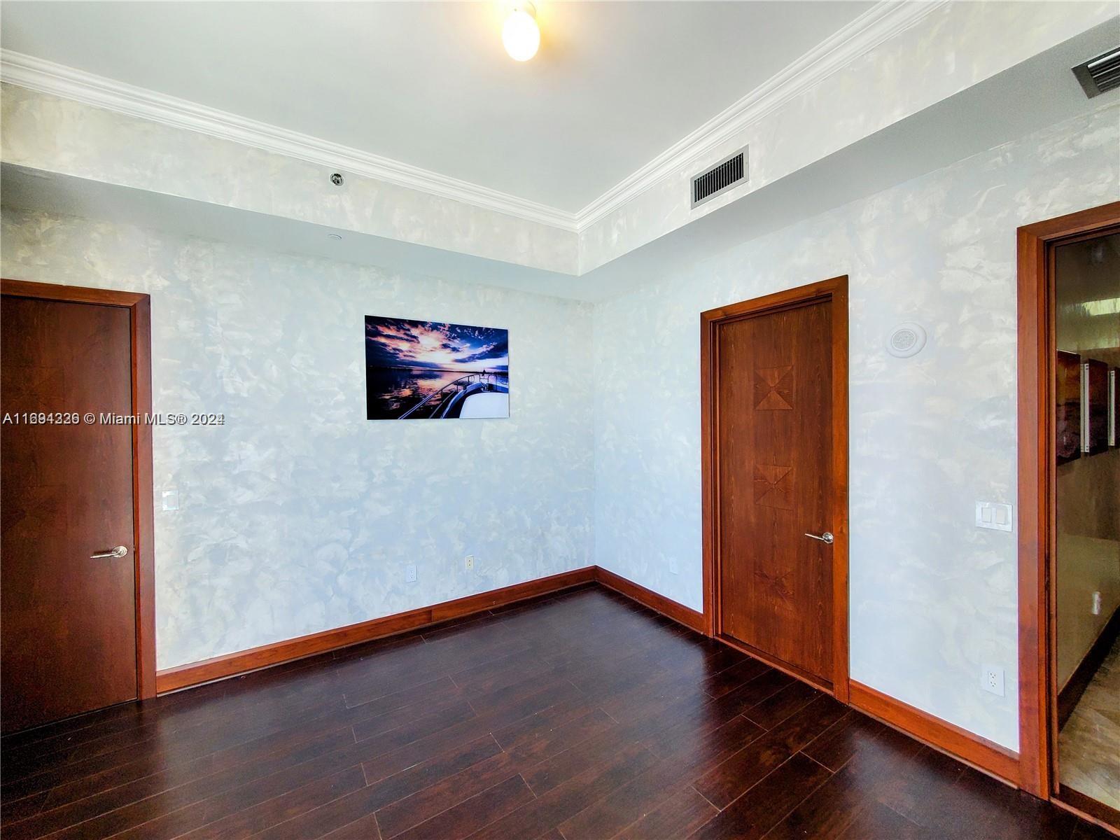 TDR TOWER I CONDO - Residential