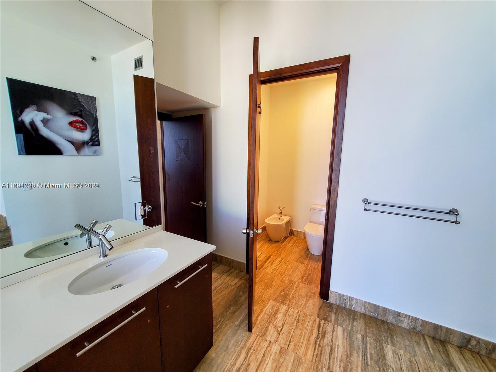 TDR TOWER I CONDO - Residential