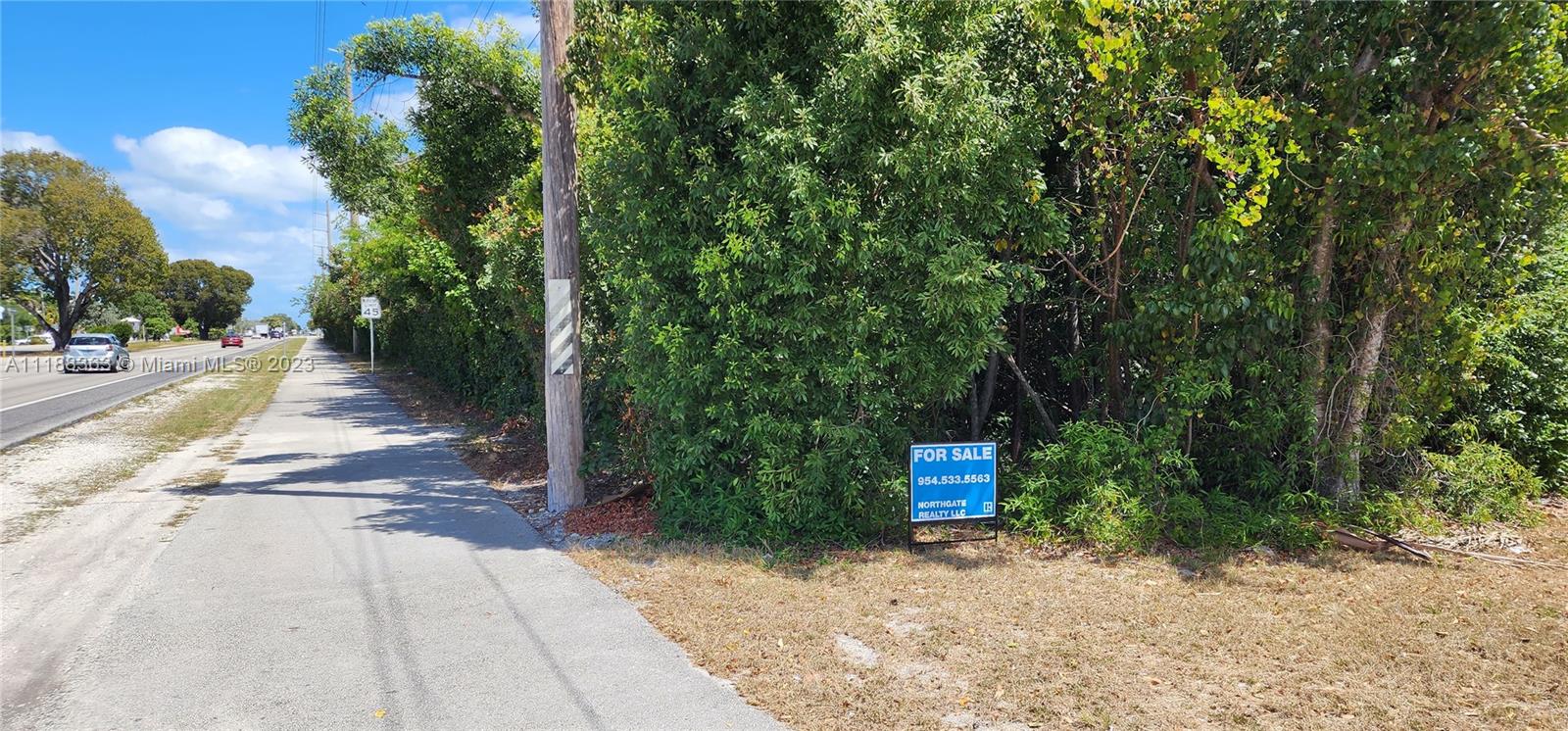 Island of Key Largo Point - Land