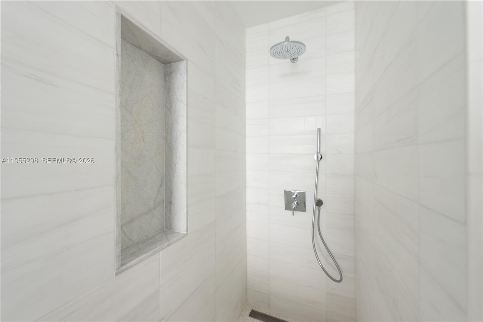 ESCOTTONIA PARK - Residential