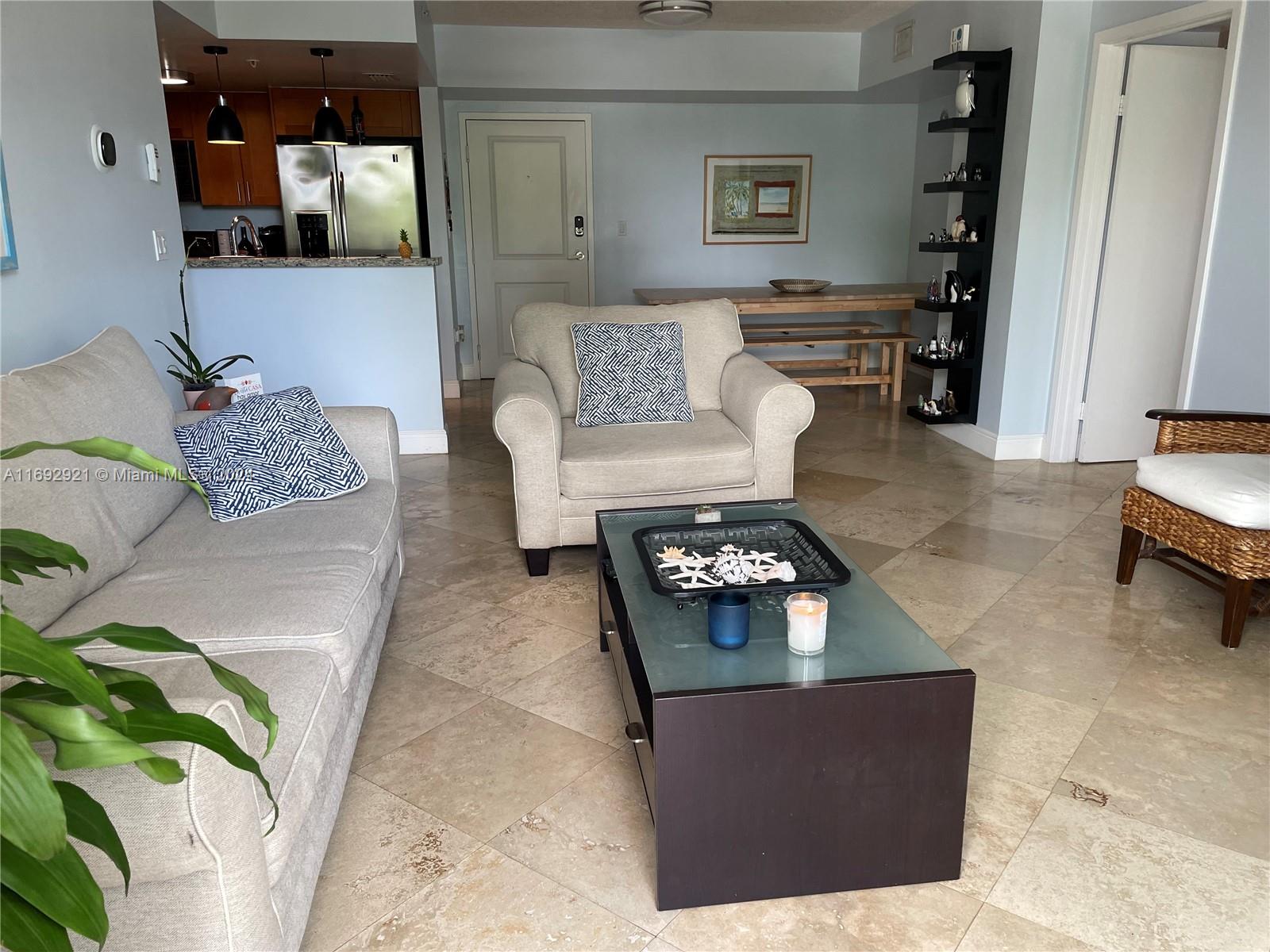 BREEZE CONDO - Residential Lease