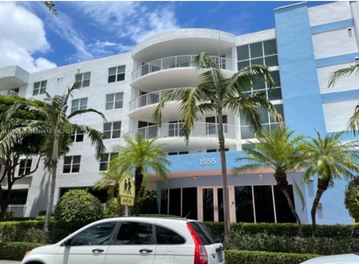 BREEZE CONDO - Residential Lease