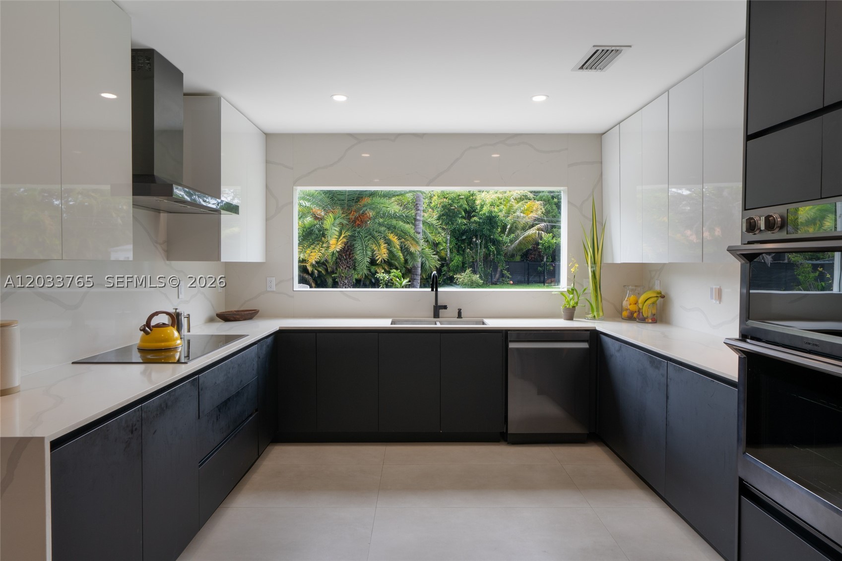 HEFTLER HOMES SUNSET PARK - Residential Lease