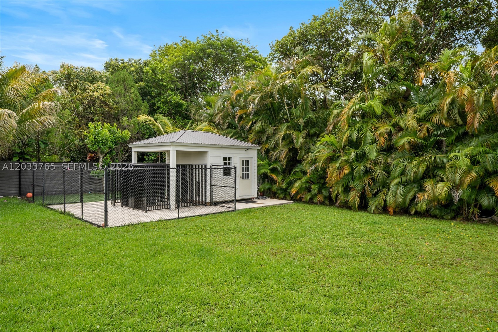 HEFTLER HOMES SUNSET PARK - Residential Lease