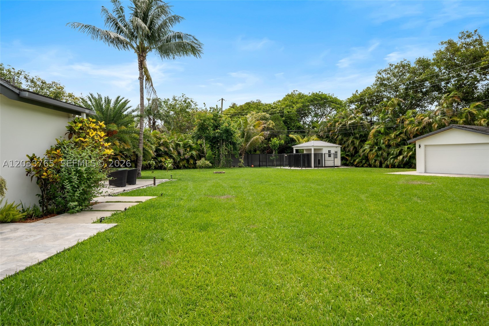 HEFTLER HOMES SUNSET PARK - Residential Lease