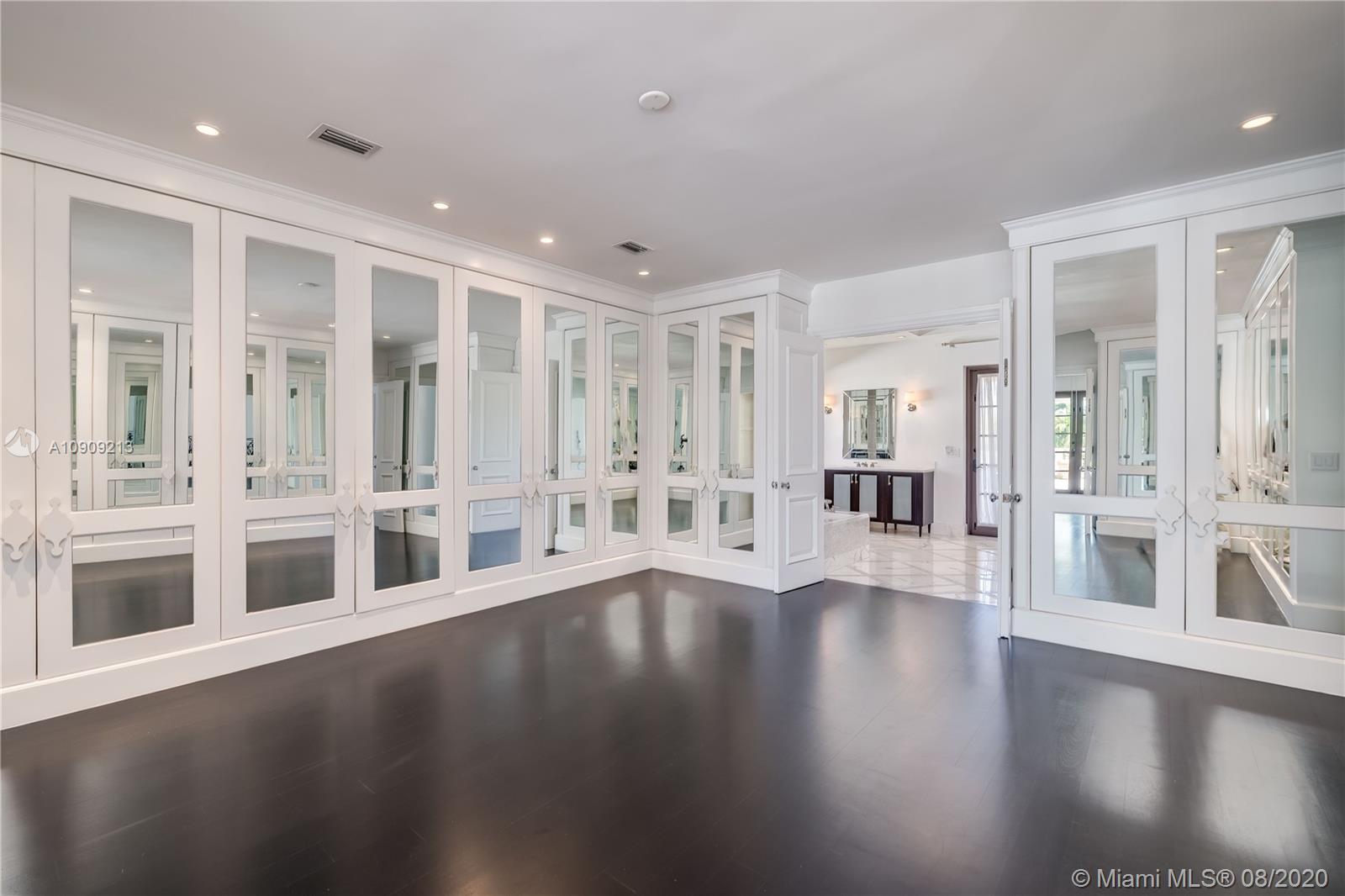 BAY HARBOR ISLAND - Residential
