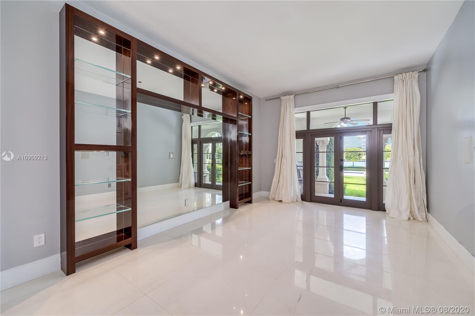 BAY HARBOR ISLAND - Residential