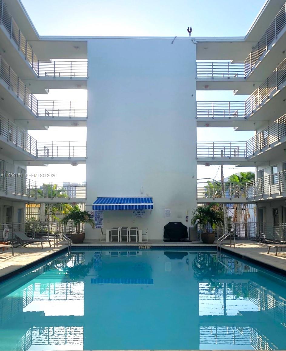 EUCLID EAST CONDOMINIUM - Residential Lease