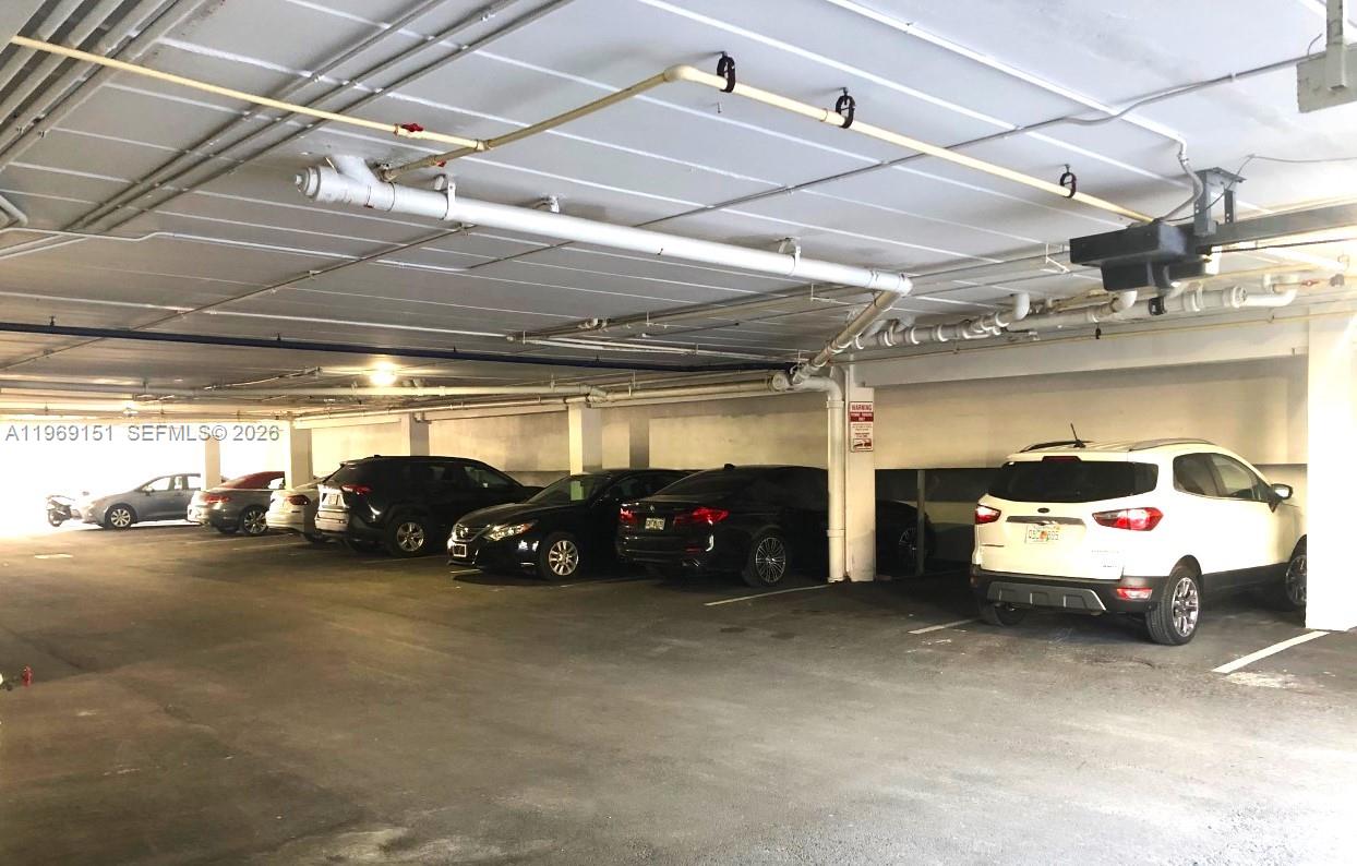 EUCLID EAST CONDOMINIUM - Residential Lease