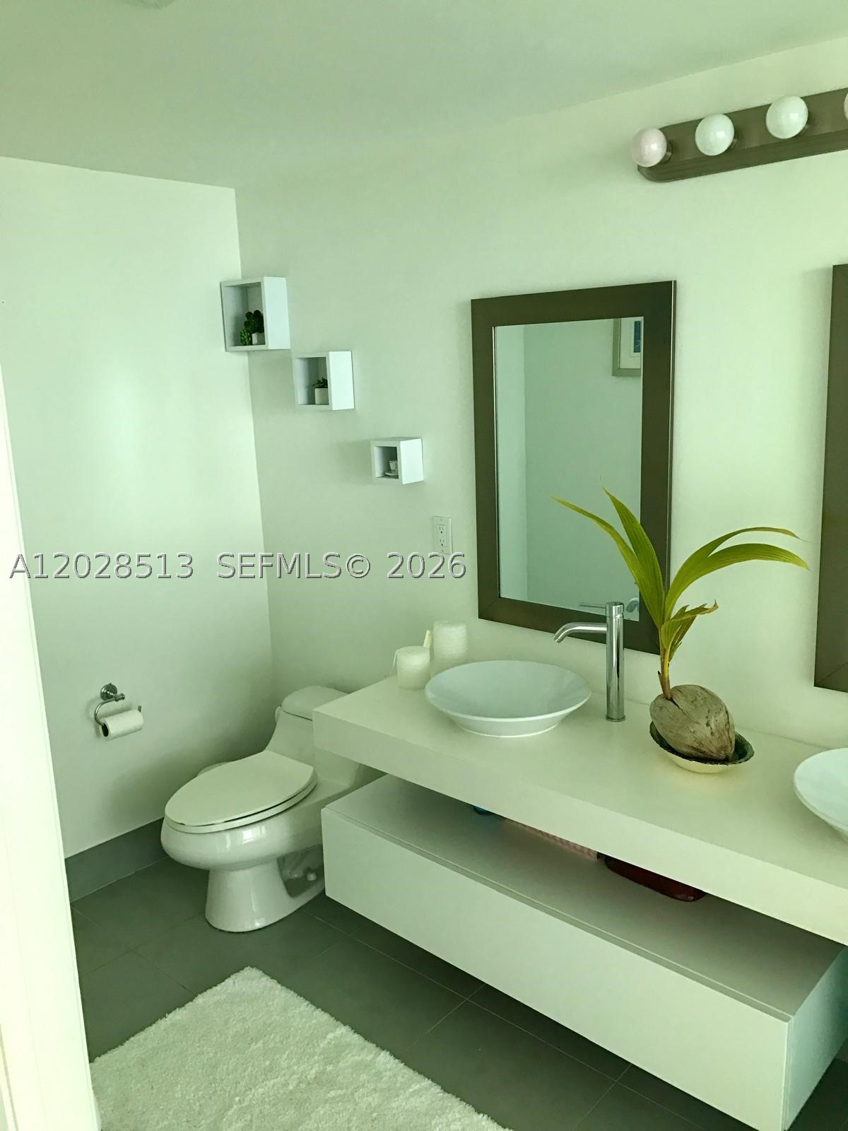 MINT CONDO - Residential Lease