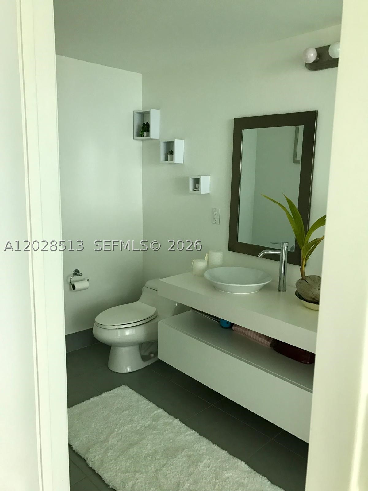 MINT CONDO - Residential Lease