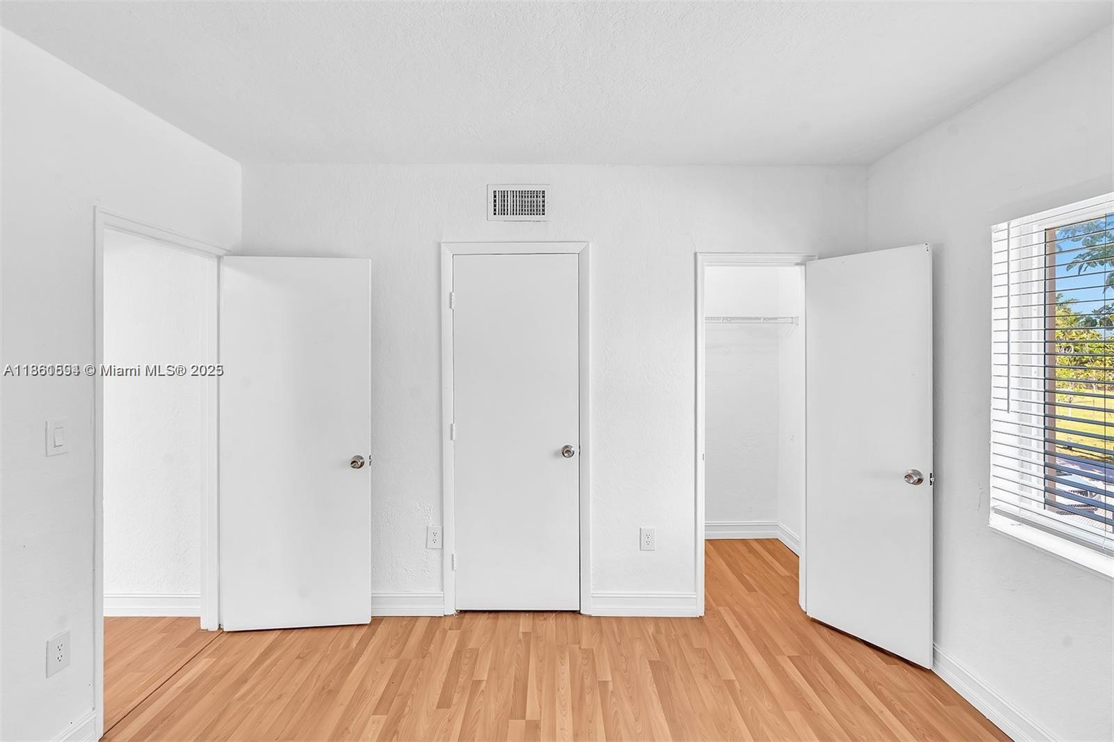SUNSET PALM VILLAS CONDO - Residential