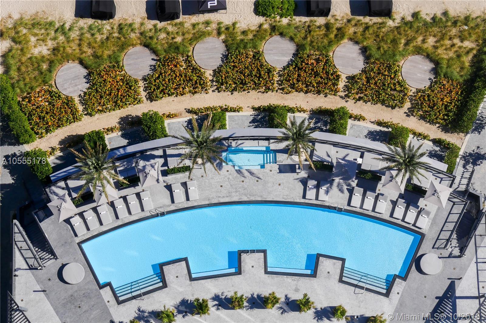 18555 COLLINS AVENUE - Residential