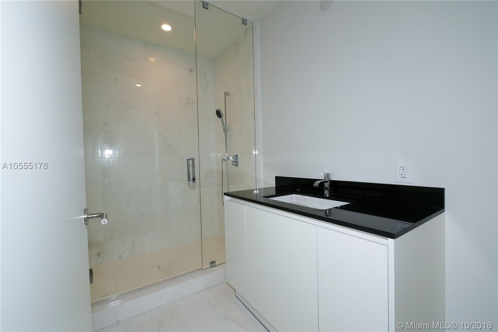 18555 COLLINS AVENUE - Residential