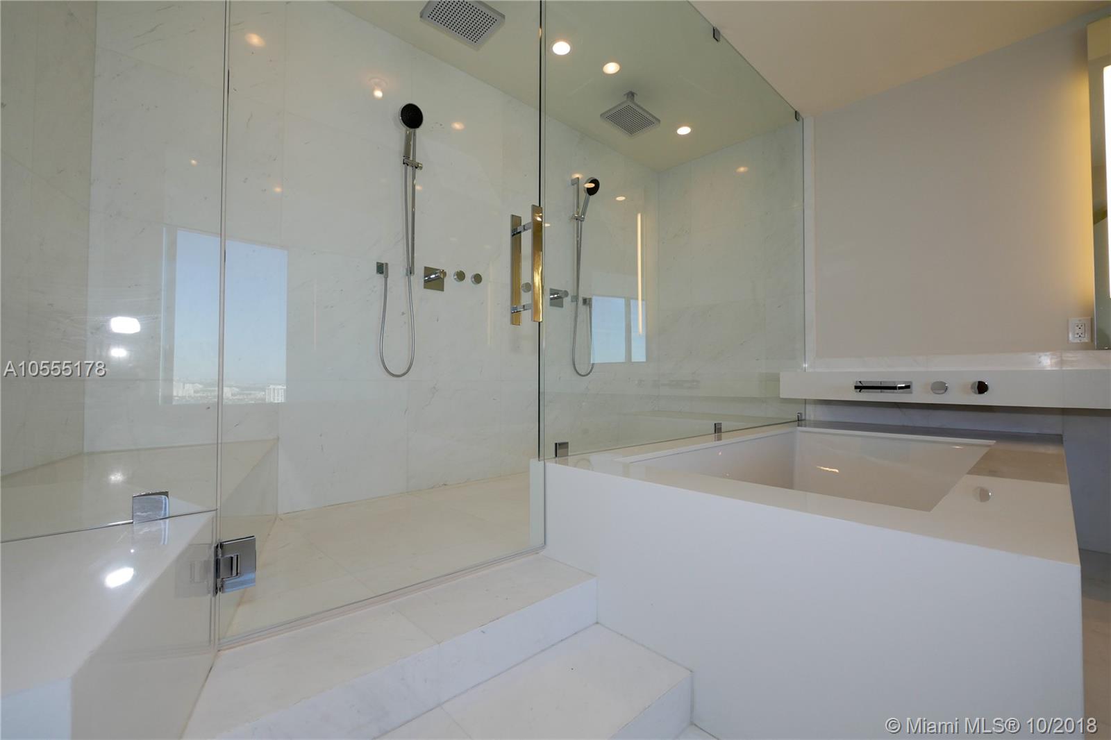 18555 COLLINS AVENUE - Residential
