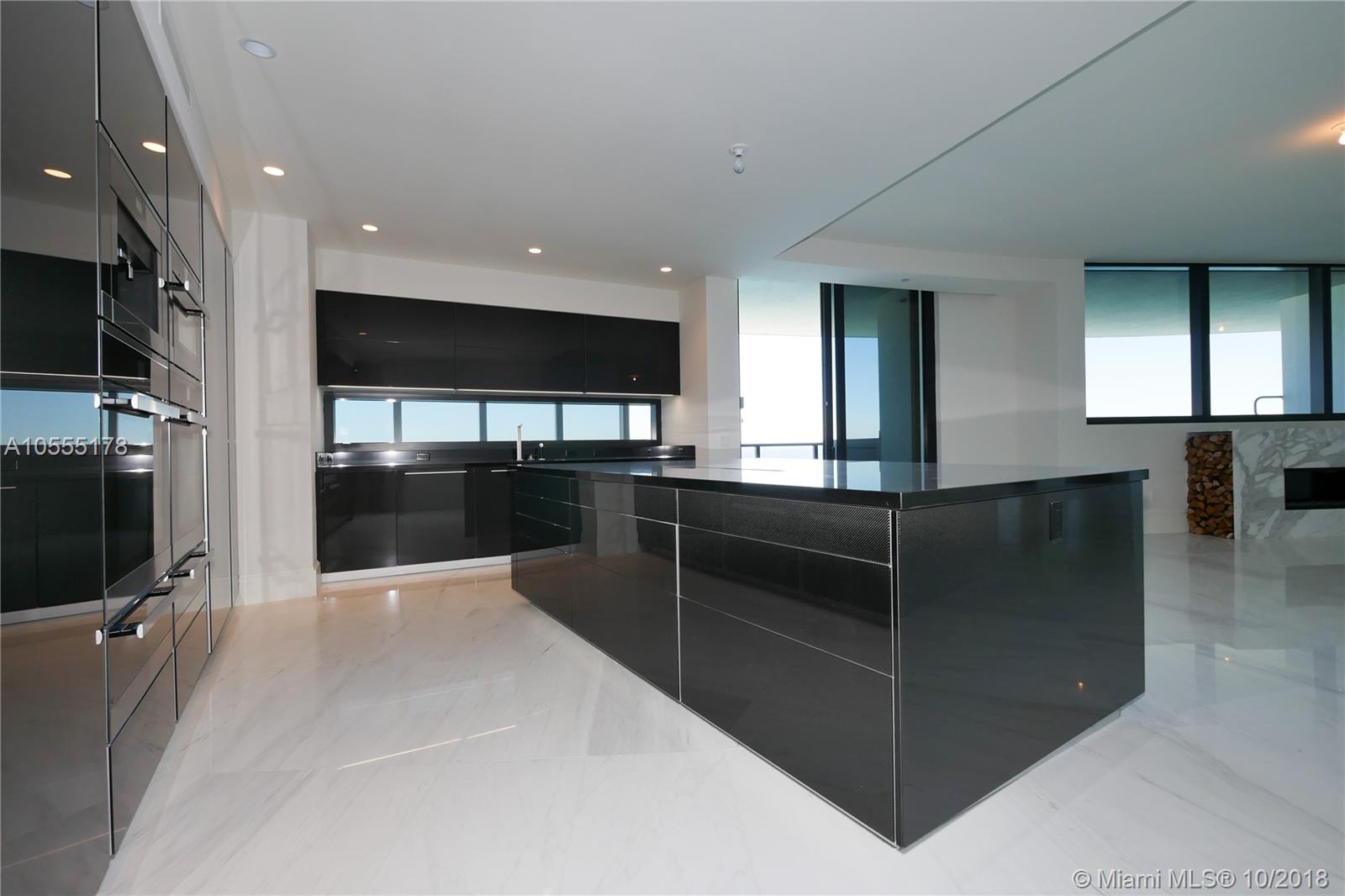 18555 COLLINS AVENUE - Residential