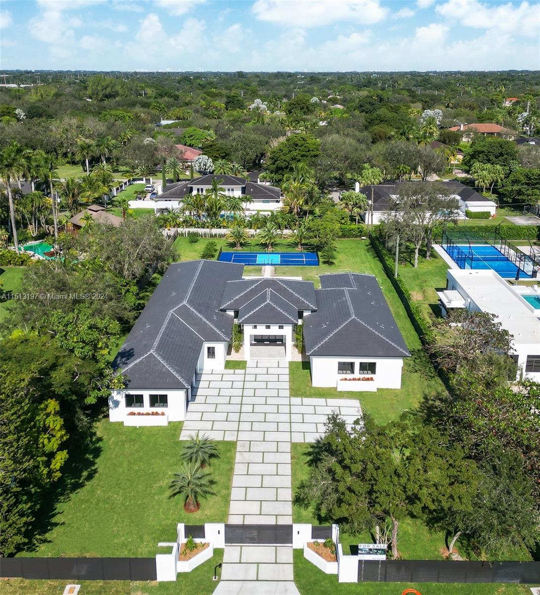 GLADEWIND ESTATES - Residential