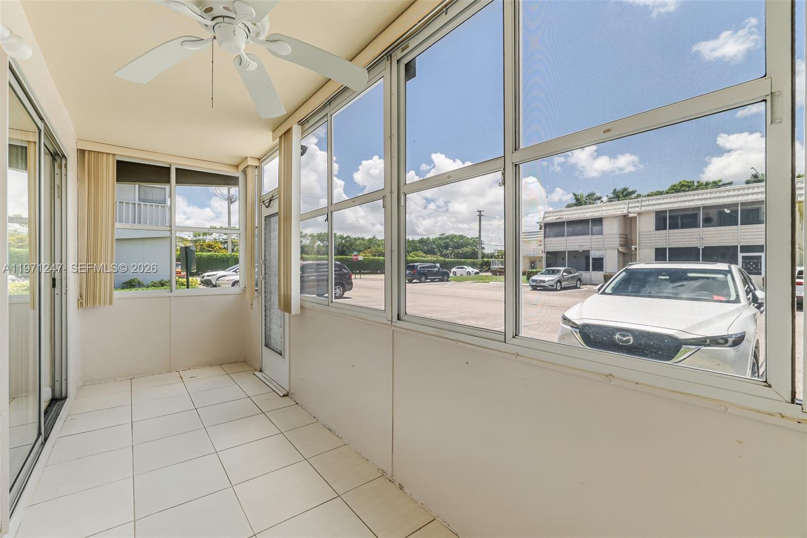 KINGS POINT SAXONY CONDOS - Residential