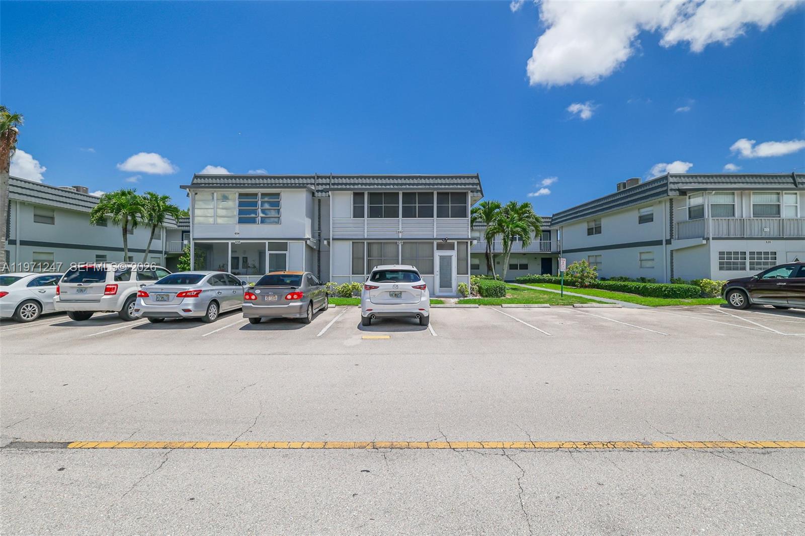 KINGS POINT SAXONY CONDOS - Residential
