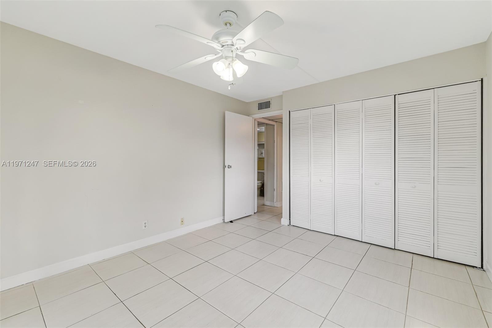 KINGS POINT SAXONY CONDOS - Residential