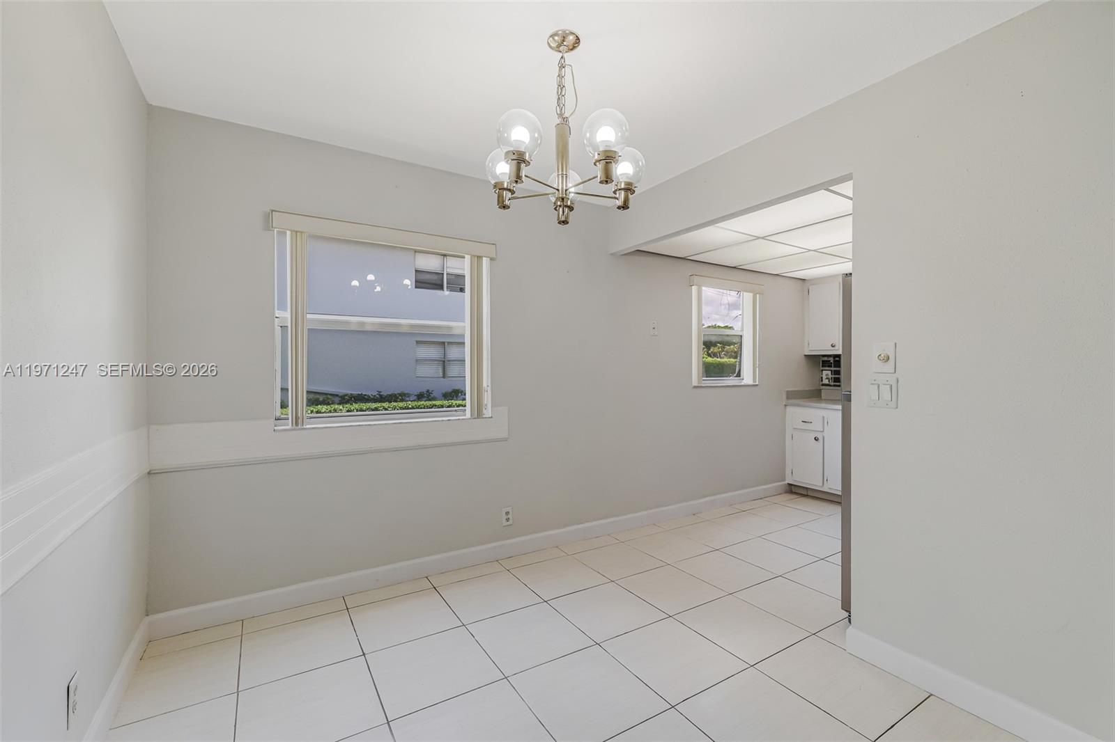 KINGS POINT SAXONY CONDOS - Residential