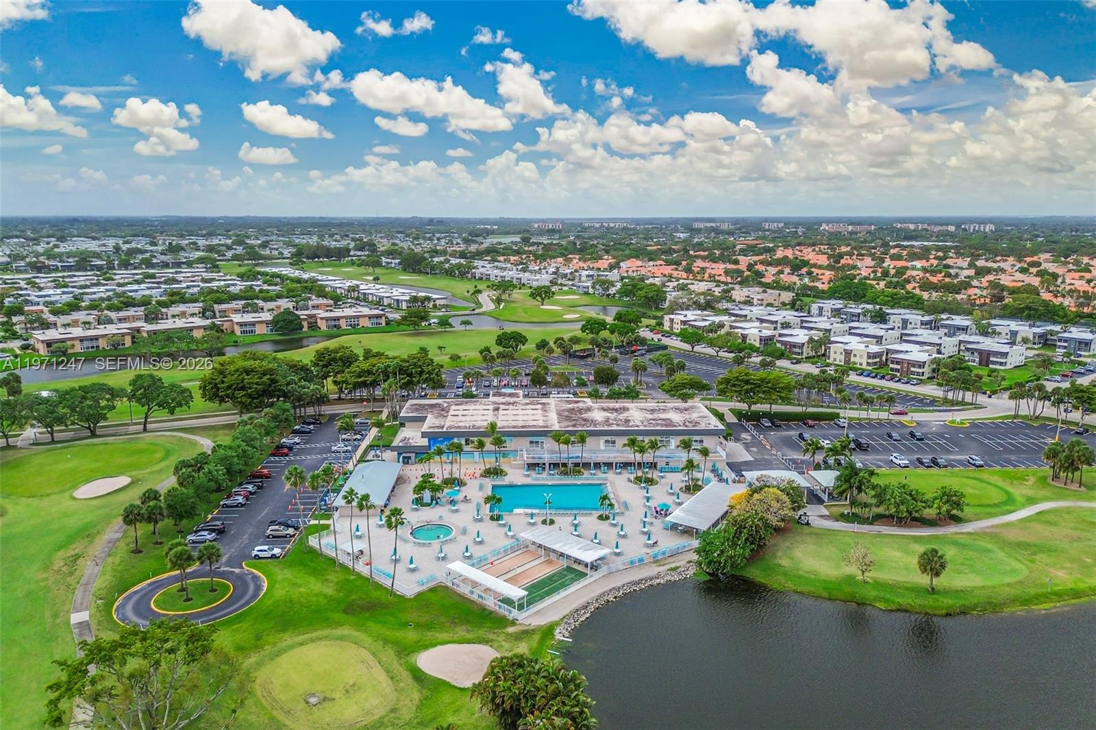 KINGS POINT SAXONY CONDOS - Residential
