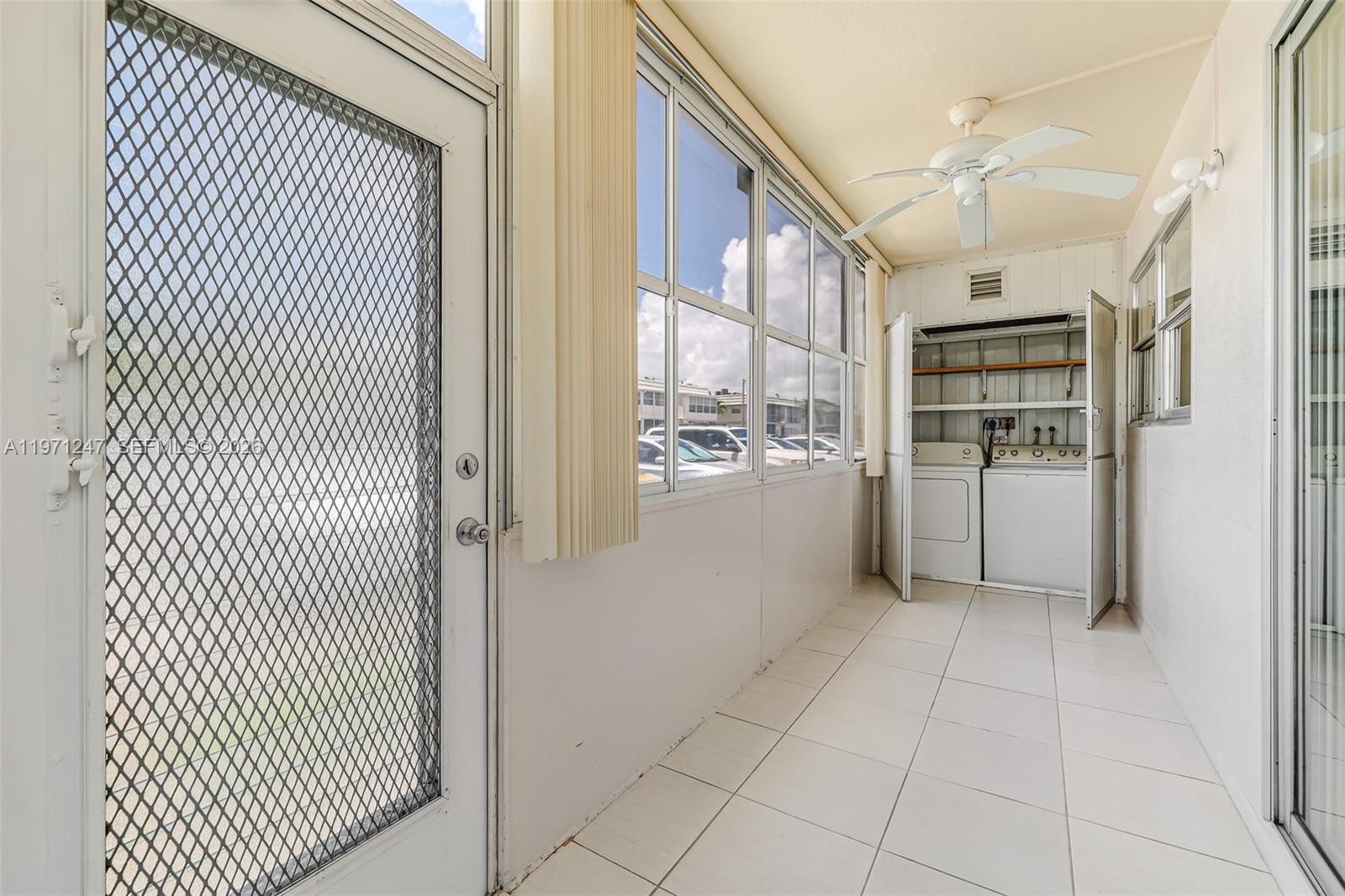 KINGS POINT SAXONY CONDOS - Residential