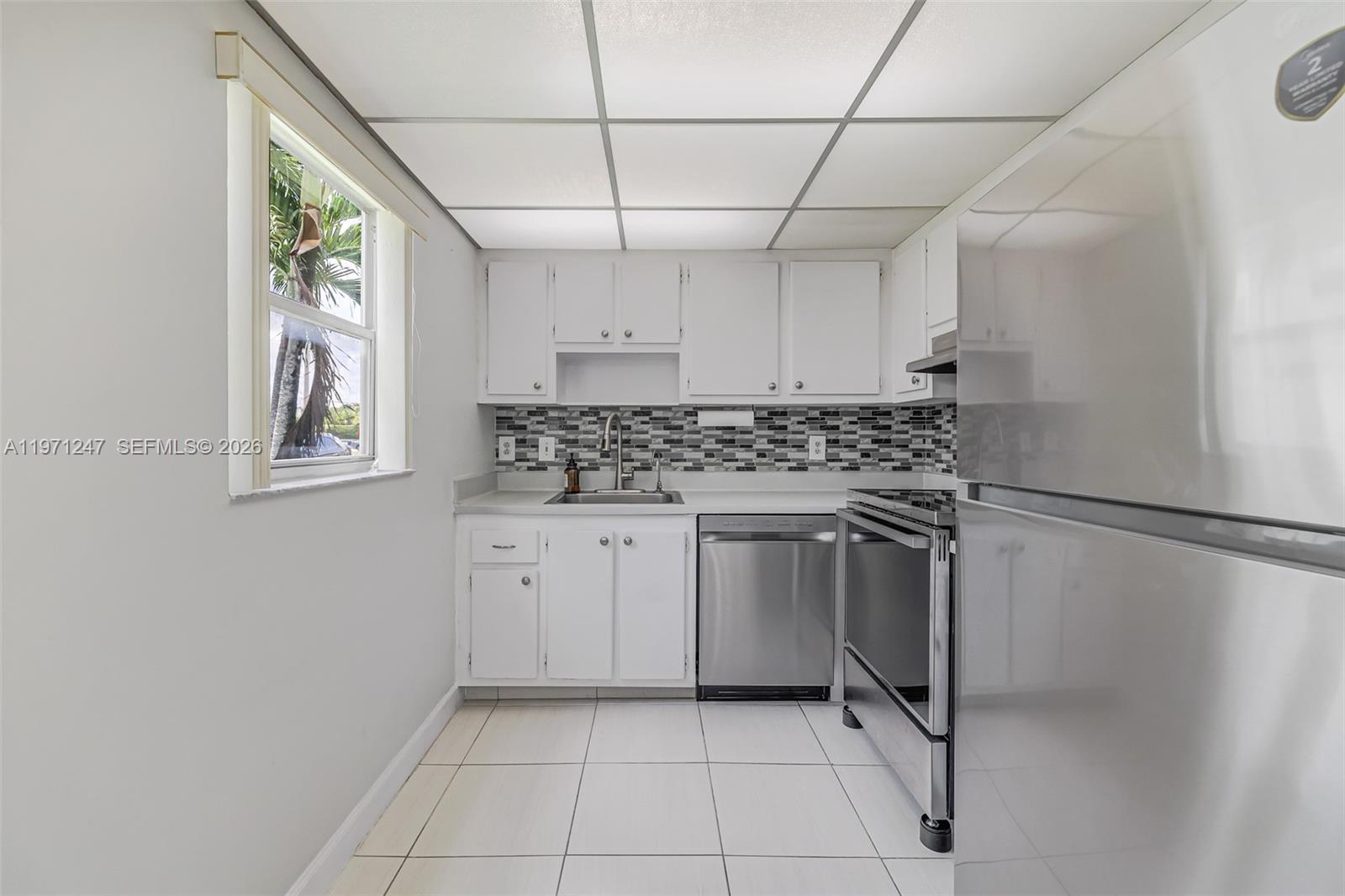 KINGS POINT SAXONY CONDOS - Residential