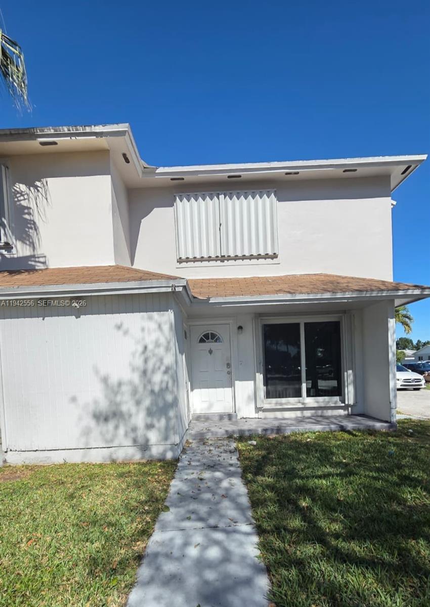 MOVE-IN READY! Beautifully updated 3-bedroom condo in a quiet Cutler Bay neighborhood. This bright and modern residence features laminate flooring throughout and a fully renovated kitchen with Calacatta-style granite countertops, matching backsplash, and stainless-steel appliances.
Washer and dryer inside the unit. The bathroom has been completely updated with Calacatta-style porcelain flooring and walls, a modern walk-in shower, and contemporary finishes. Recessed lighting and clean, neutral tones create an open and inviting feel throughout.
Spacious and functional layout ideal for long-term tenancy. Conveniently located near major roads, schools, shopping, and dining. Available for immediate occupancy.