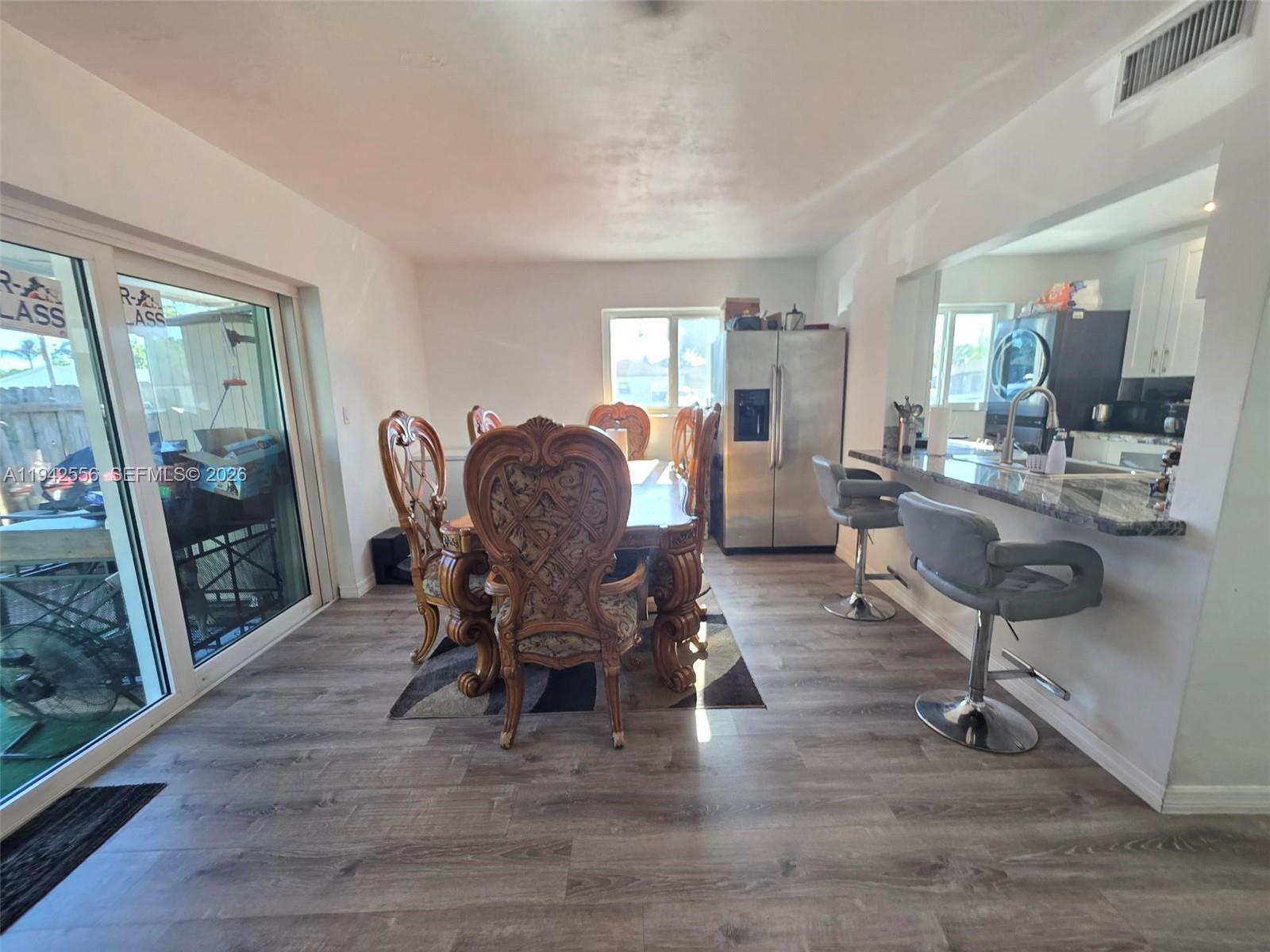 POINT ROYALE CONDO NO 9 - Residential Lease