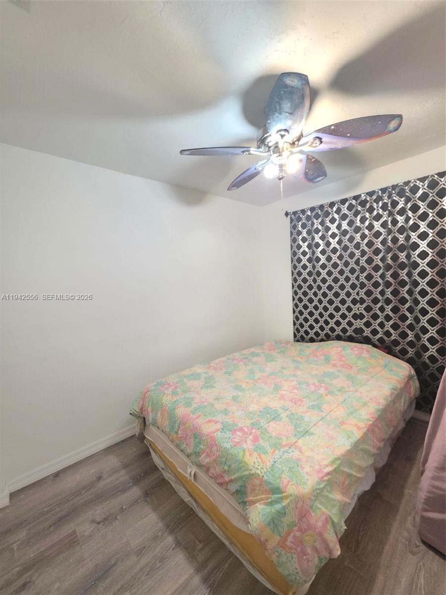 POINT ROYALE CONDO NO 9 - Residential Lease