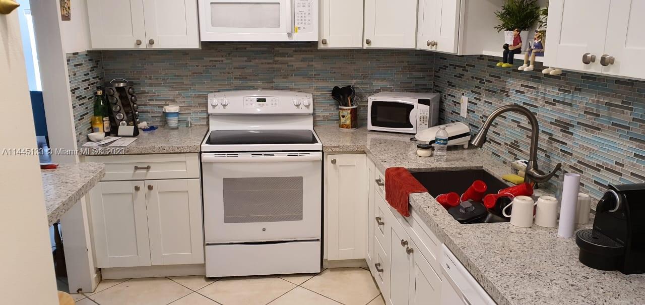 CARAVELLE CONDO - Residential Lease