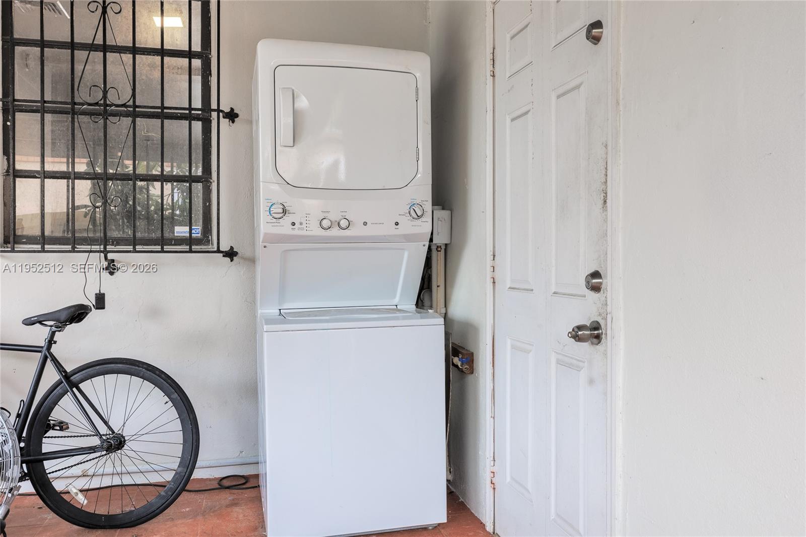 BISCAYNE GARDENS SEC F PT - Residential