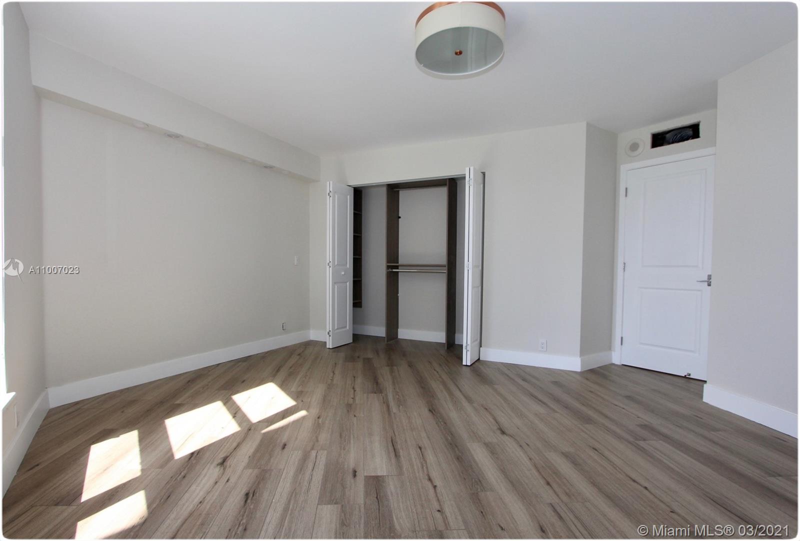 MYSTIC POINTE TOWER 400 C - Residential
