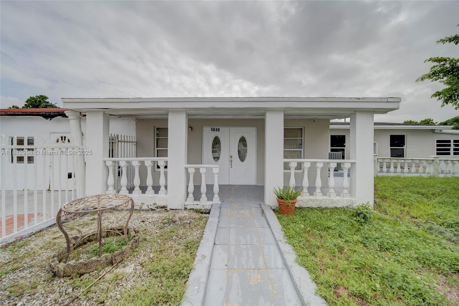 MIAMI GARDENS MANOR SEC 3 - Residential