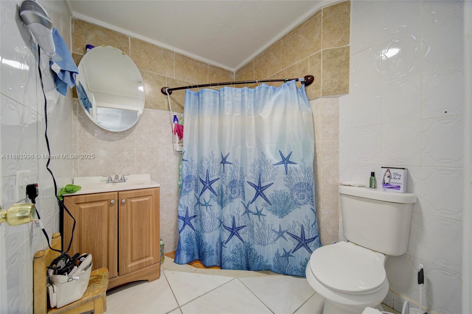 MIAMI GARDENS MANOR SEC 3 - Residential