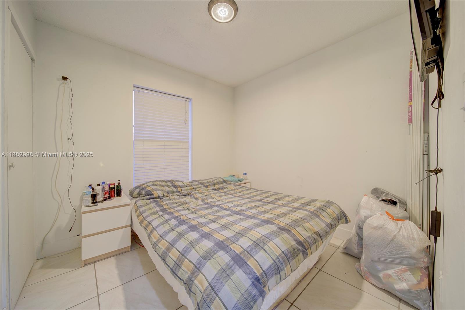 MIAMI GARDENS MANOR SEC 3 - Residential