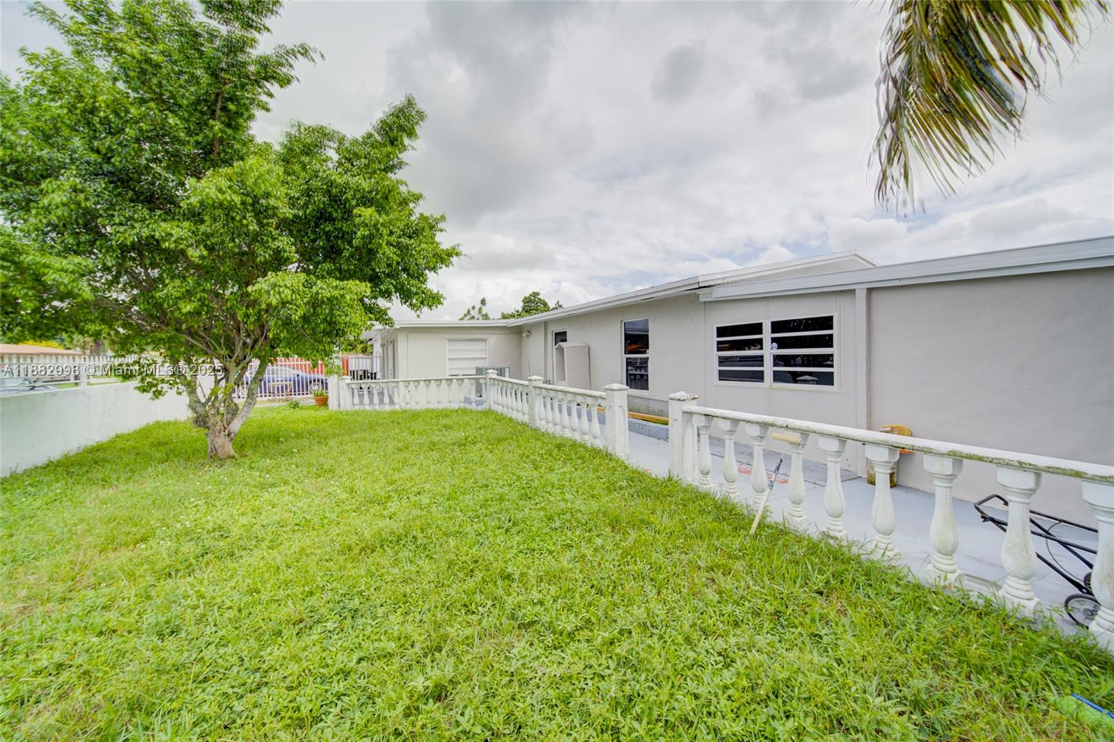 MIAMI GARDENS MANOR SEC 3 - Residential