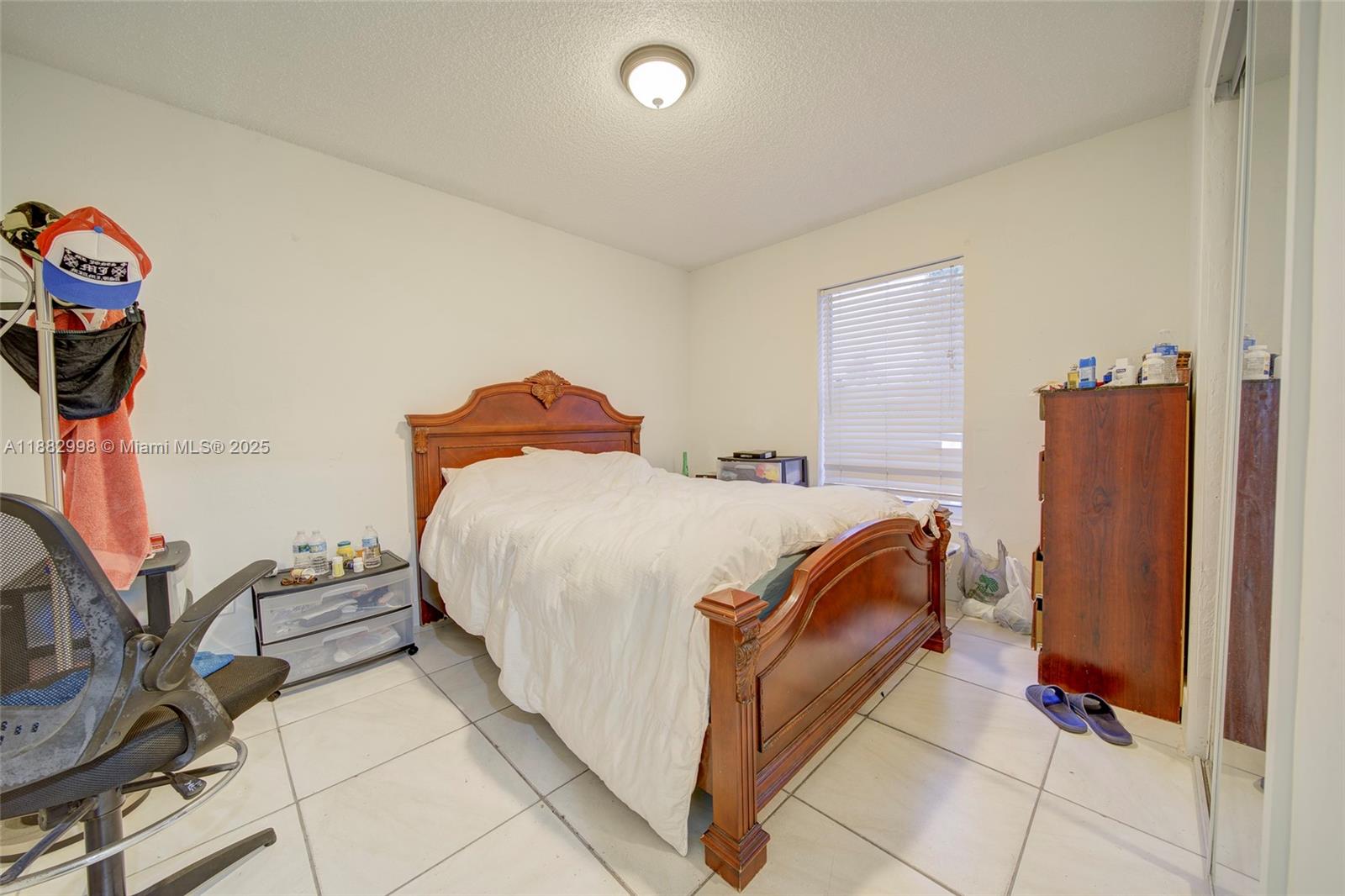 MIAMI GARDENS MANOR SEC 3 - Residential