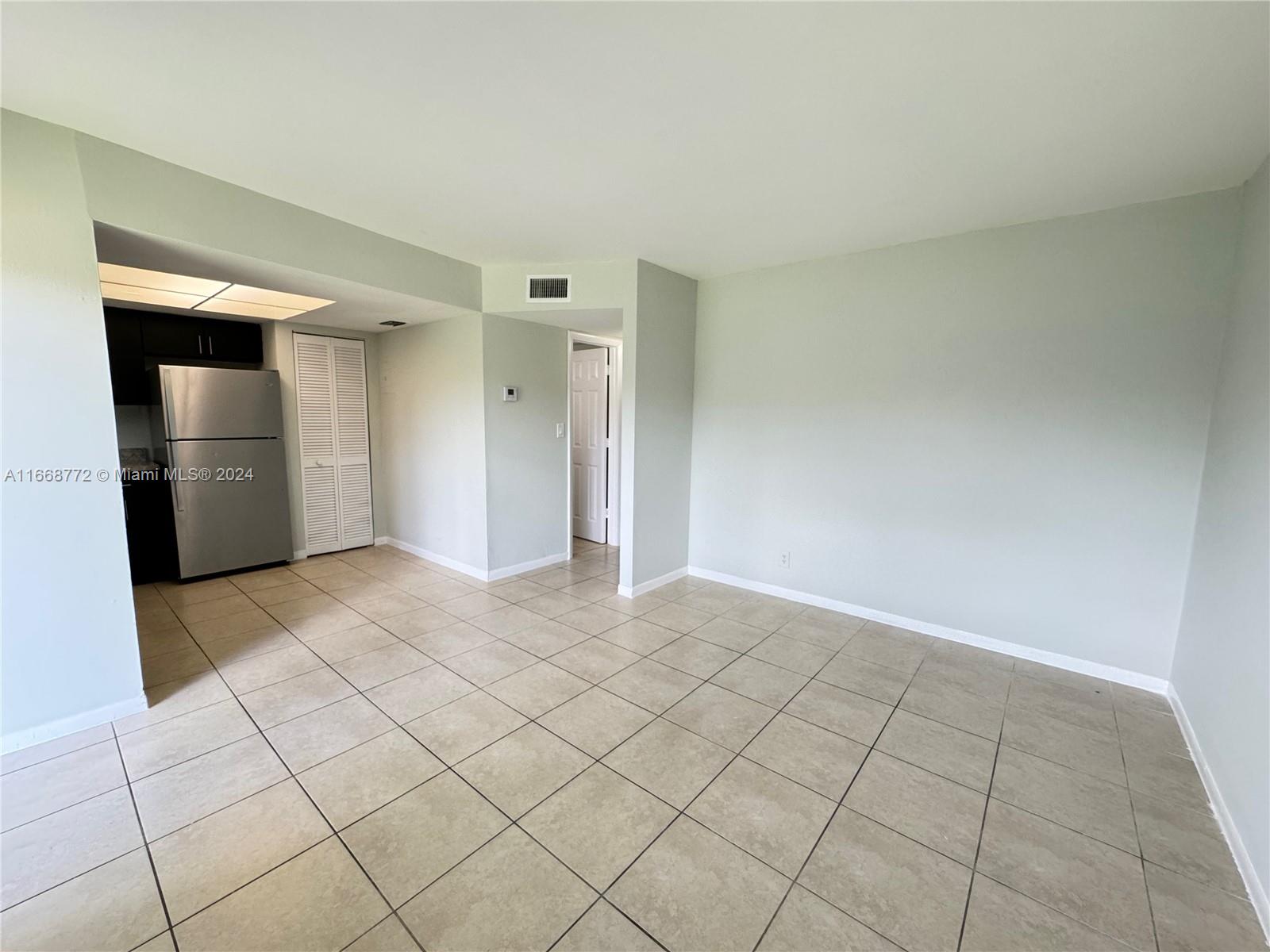 This lovely two-bedroom, one-bath unit is located in Oakland Park. It has tile floors throughout, a Great kitchen with appliances, wooded cabinets, and central A/C, and is freshly painted and clean. The condominium offers amenities such as a swimming pool and tennis court. The property is conveniently located near the beach, Main roads, highways such as I-95, dining, and entertainment. If a pet is approved, a non-refundable deposit of $300 will be required. Before moving in, the landlord requires mandatory renter insurance, the first month, and two security deposits.