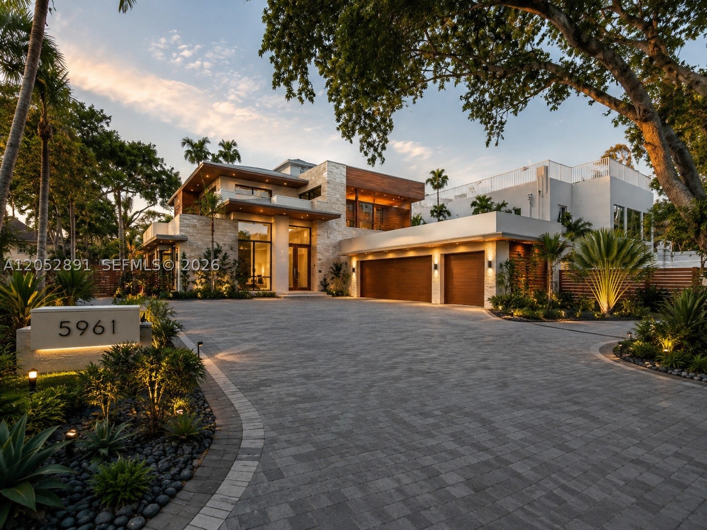HARGER HILLS - Land